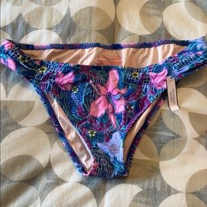 NWT Victoria’s Secret printed bikini bottom
